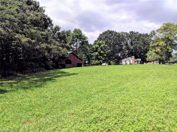 King, NC 27021,6020 NC Highway 66 S