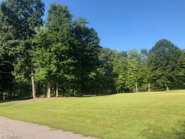 Stoneville, NC 27048,00 Carriage DR