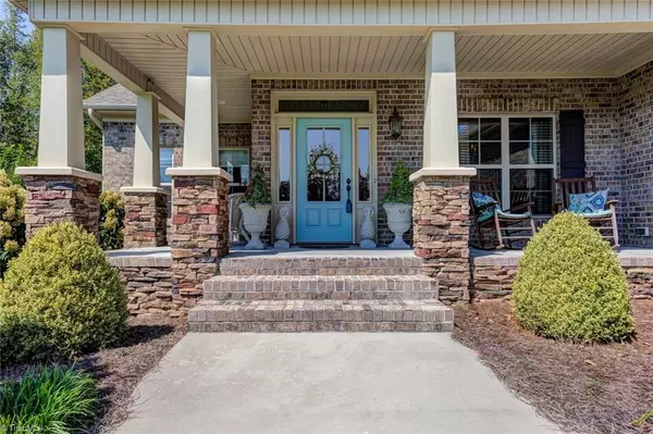 Lexington, NC 27295,272 Pebblestone CT