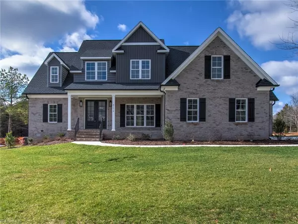 8175 Rob Roy DR, Summerfield, NC 27358