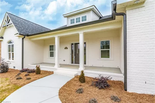 Summerfield, NC 27358,2504 Rivers Edge RD