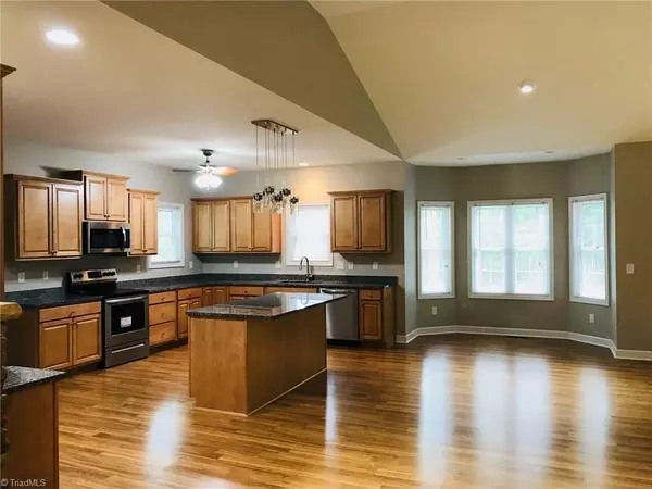 Snow Camp, NC 27349,5720 Ironwood DR