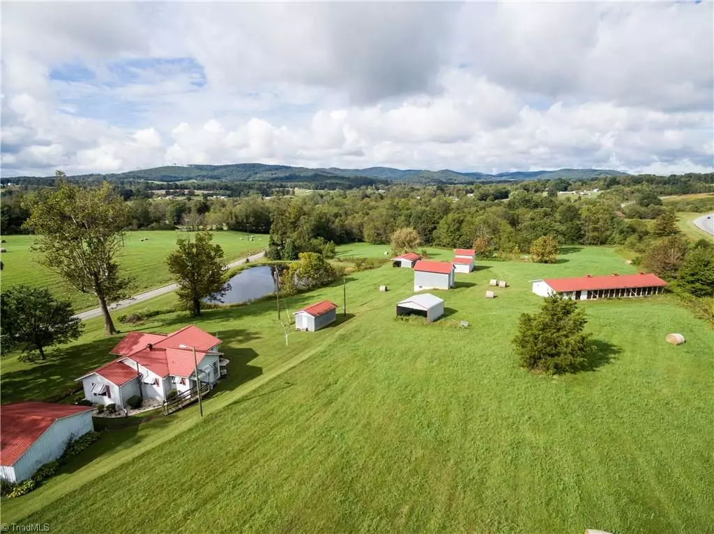 Hamptonville, NC 27020,287 Old 421 Yadkin RD