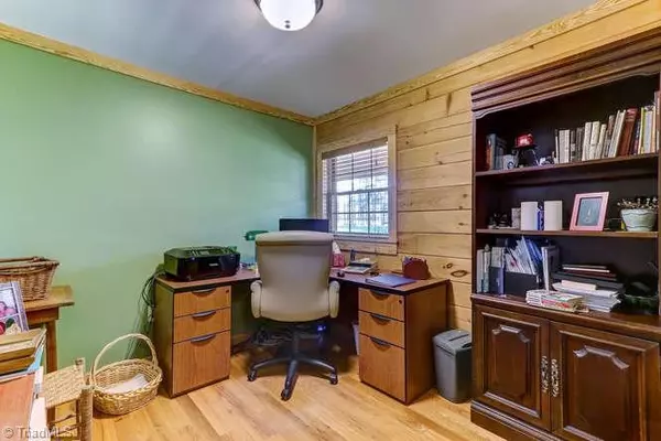 Summerfield, NC 27358,7510 Whitaker DR