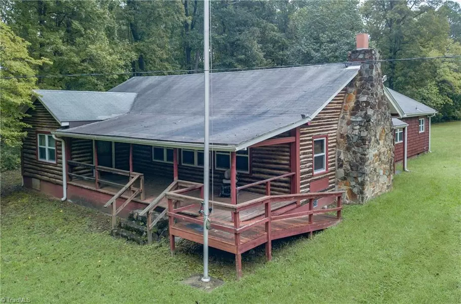 5014 Wainwright RD, Mcleansville, NC 27301