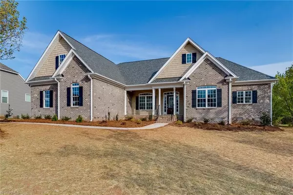 8417 Exmoor TRCE, Browns Summit, NC 27214