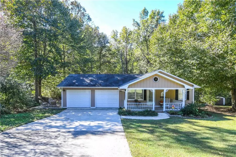 124 Holden DR, Reidsville, NC 27320