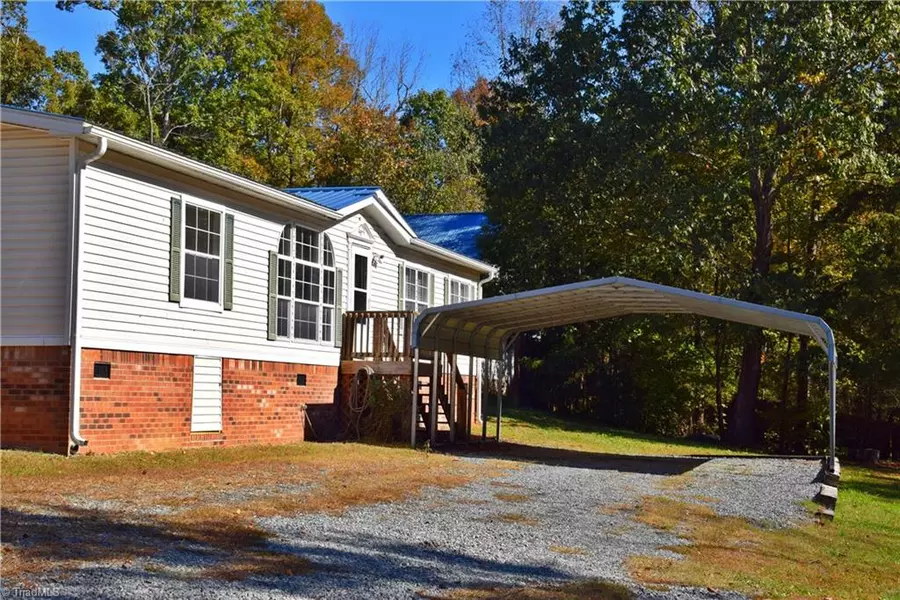 586 John Lookabill RD, Lexington, NC 27292