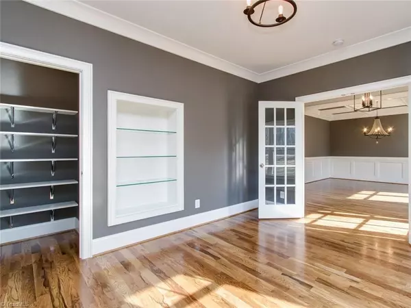 Oak Ridge, NC 27310,8430 Linville RD