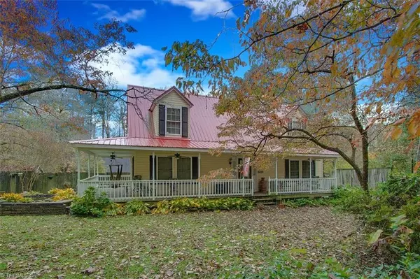 6114 Sussex TRL, Pleasant Garden, NC 27313