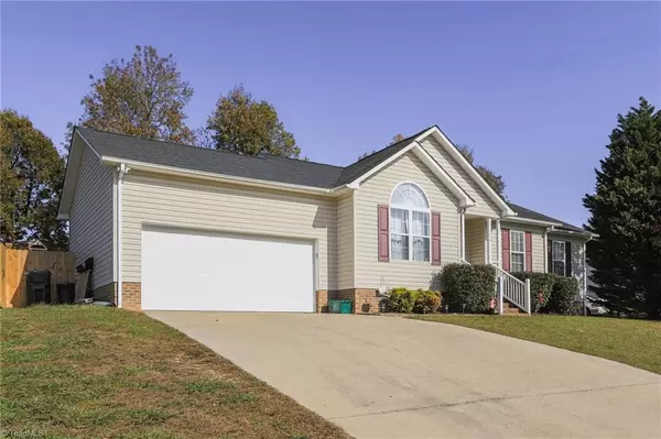 Thomasville, NC 27360,14 Deer Field CT