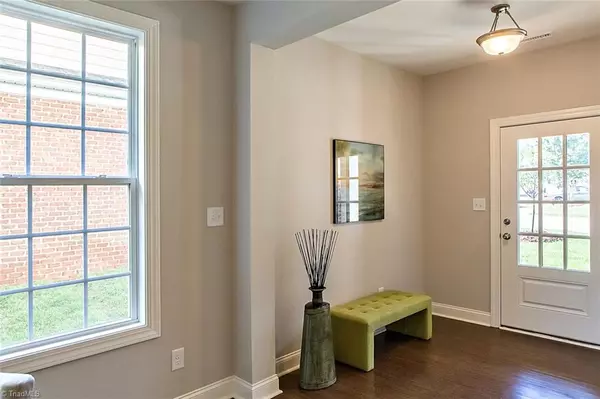 Mebane, NC 27302,402 Mockingbird LN