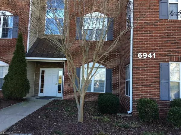 Clemmons, NC 27012,6941 Hanesbrook CIR #302