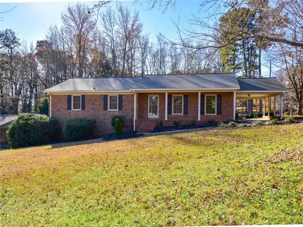 1004 Greystone RD, Asheboro, NC 27203