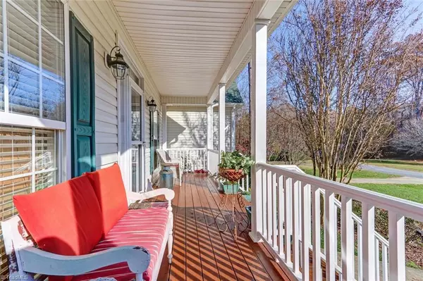 Summerfield, NC 27358,185 Cottonwood LN