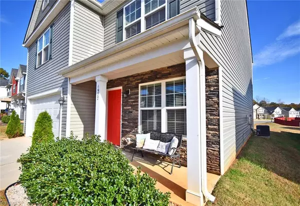 Pfafftown, NC 27040,4977 Old Towne Village CIR