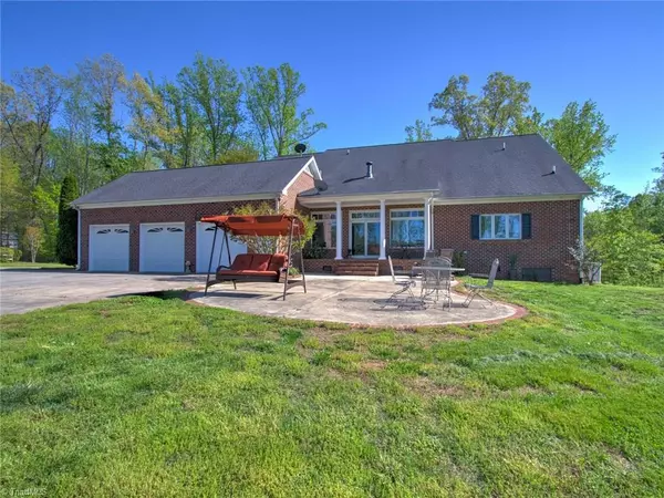 Reidsville, NC 27320,299 Fairfield RD