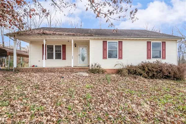 505 Summit ST, Madison, NC 27025