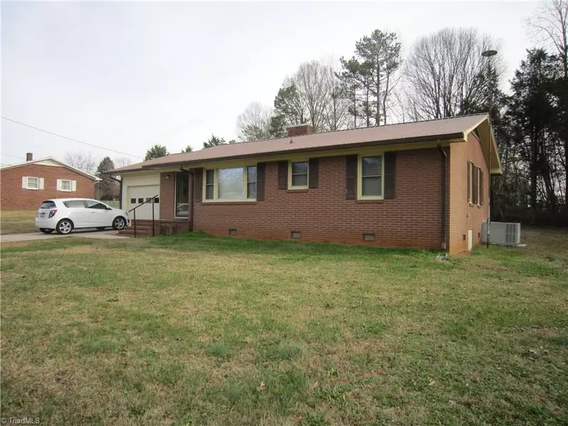 5133 Arnold RD, Lexington, NC 27292