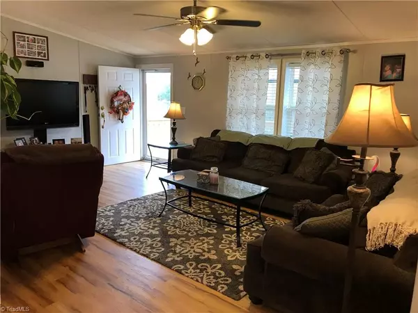 King, NC 27021,108 Pebblestone CT