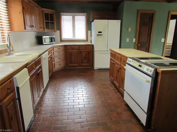 Asheboro, NC 27205,1273 Cedar Creek DR