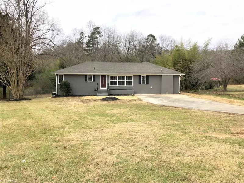 1446 Nc Highway 87, Elon, NC 27244