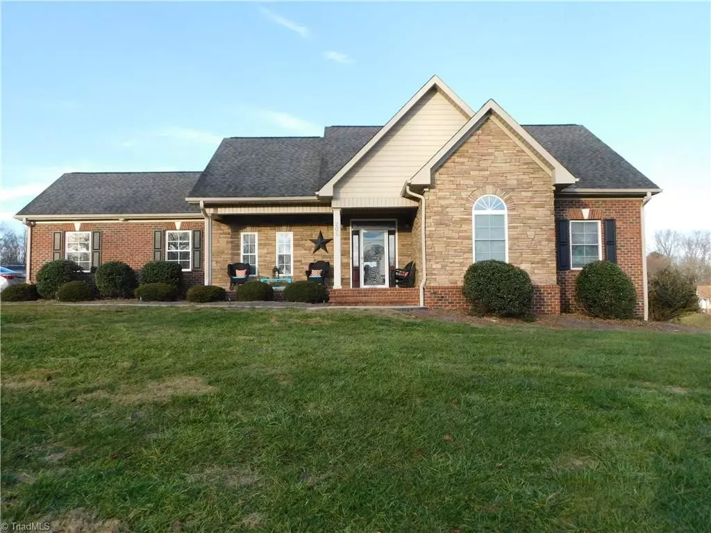 Mount Airy, NC 27030,205 Linwood DR