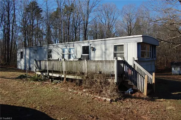 829 N Ridge RD, Roaring River, NC 28669