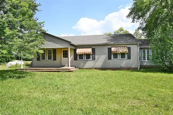 Mocksville, NC 27028,572 Wyo RD