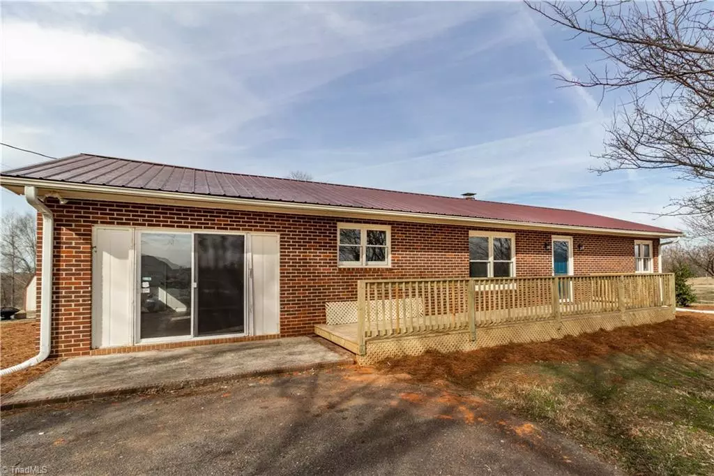 Hamptonville, NC 27020,1021 US Highway 21