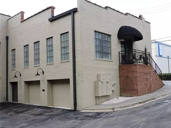 165 Virginia ST #12, Mount Airy, NC 27030