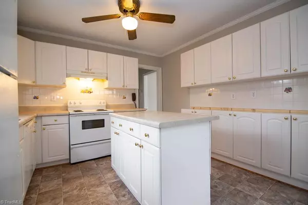 Greensboro, NC 27408,505 Westchester DR