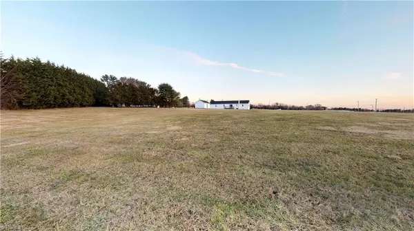 Mount Airy, NC 27030,817 Holly Springs RD