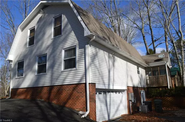 Mount Airy, NC 27030,290 Skyview LN