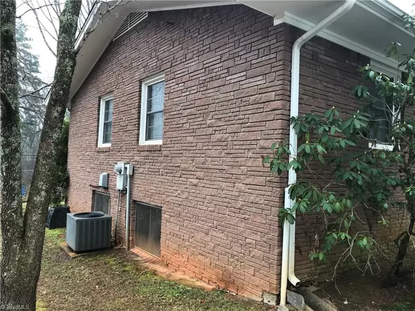 Mount Airy, NC 27030,110 Lakeview DR