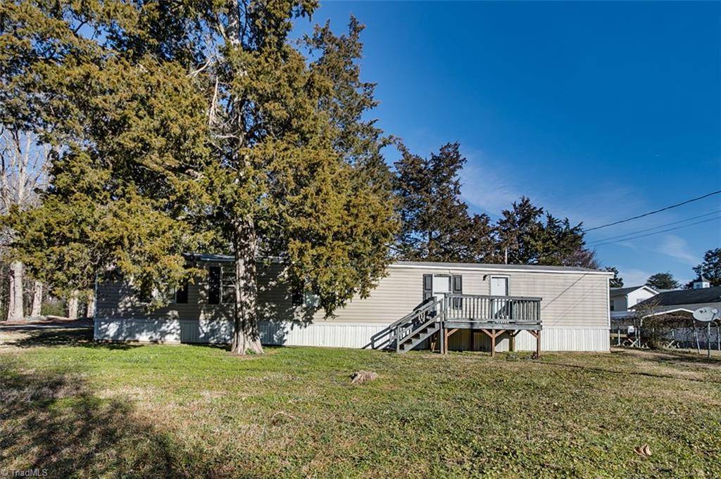 401 Kings Ridge RD, Randleman, NC 27317