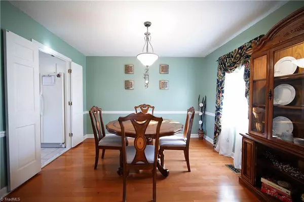 Clemmons, NC 27012,414 Longmeadow DR