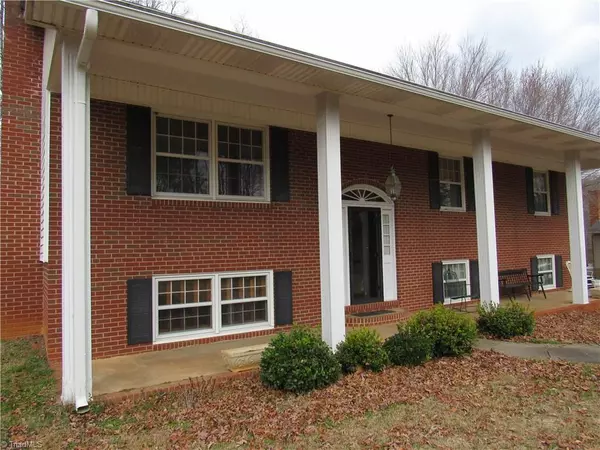 King, NC 27021,436 White RD