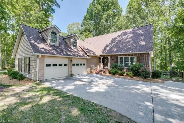 102 Wood Pointe CT, Lexington, NC 27295