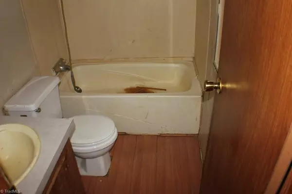 Mount Airy, NC 27030,169 Cameron LN