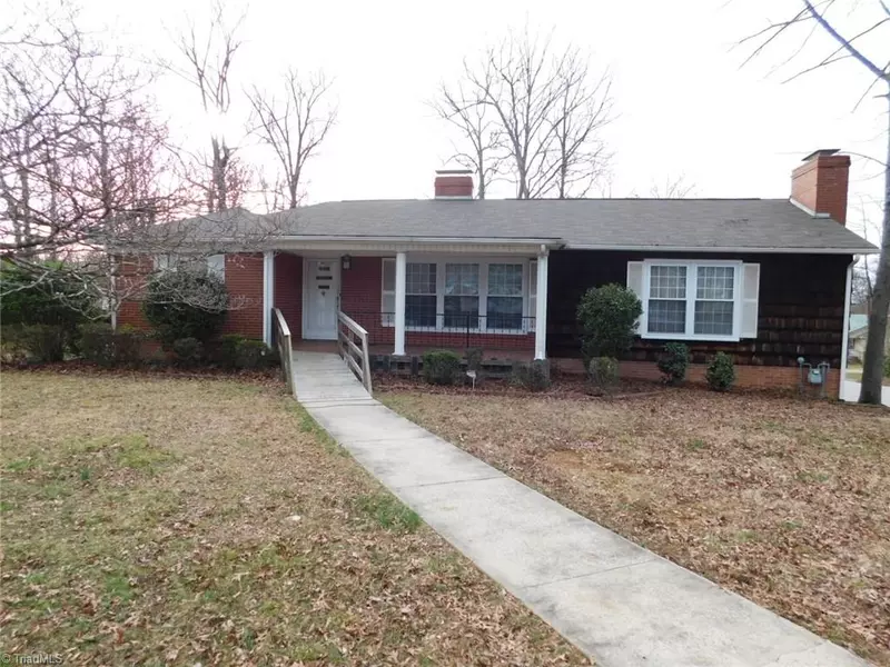 502 Pennington AVE, Thomasville, NC 27360