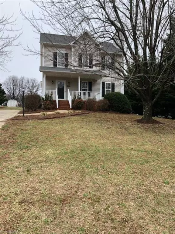 King, NC 27021,104 Willow Bend CT