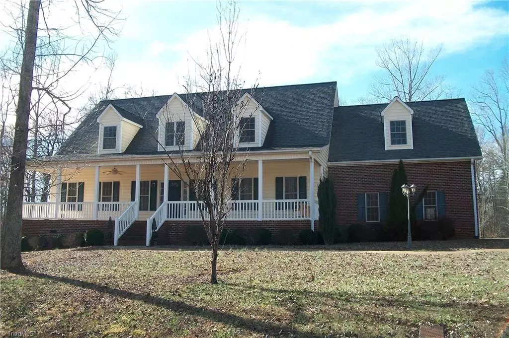 Mocksville, NC 27028,160 Meadow Ridge DR