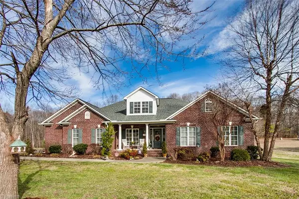 331 Jes Wes LN, Lexington, NC 27295