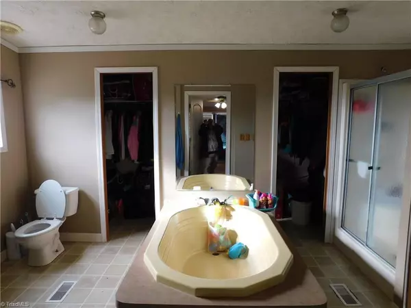 Roaring River, NC 28669,665 RR Ruritan Club RD