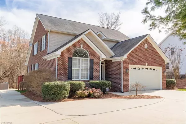 High Point, NC 27265,3860 Waterview RD