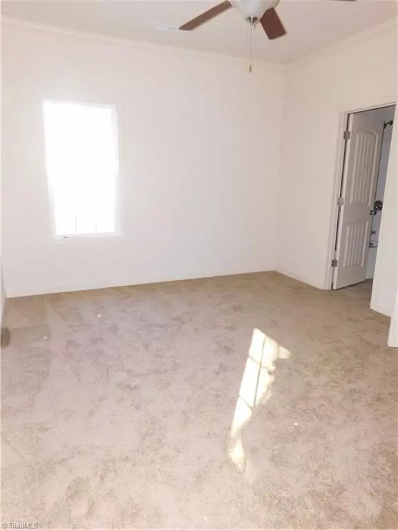 High Point, NC 27262,900 Putnam ST