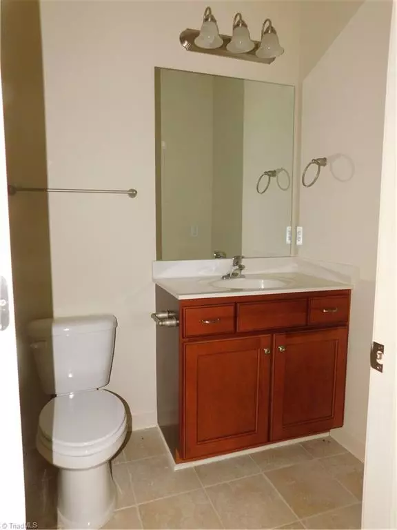 High Point, NC 27262,900 Putnam ST