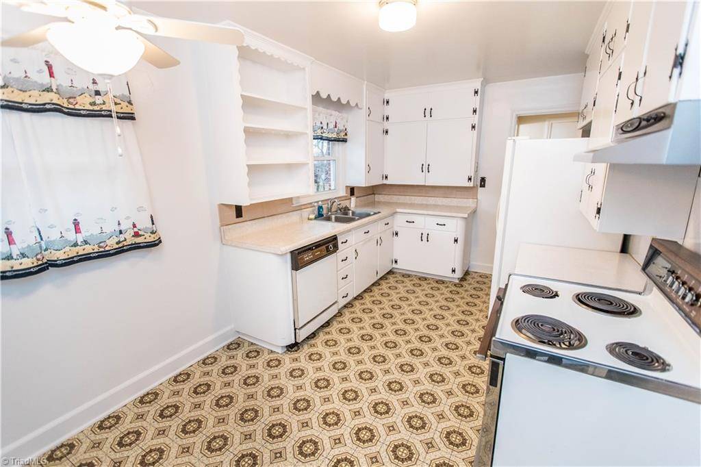 Walkertown, NC 27051,3225 Ruxton DR