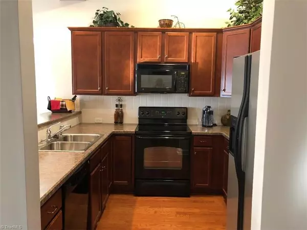 Winston Salem, NC 27127,492 Collingswood DR